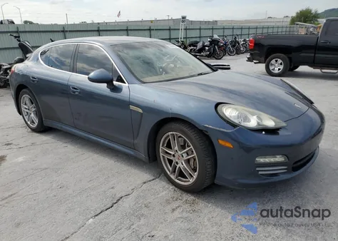 2010 Porsche Panamera S z USA, uszkodzony, nr VIN WP0AB2A76AL063559